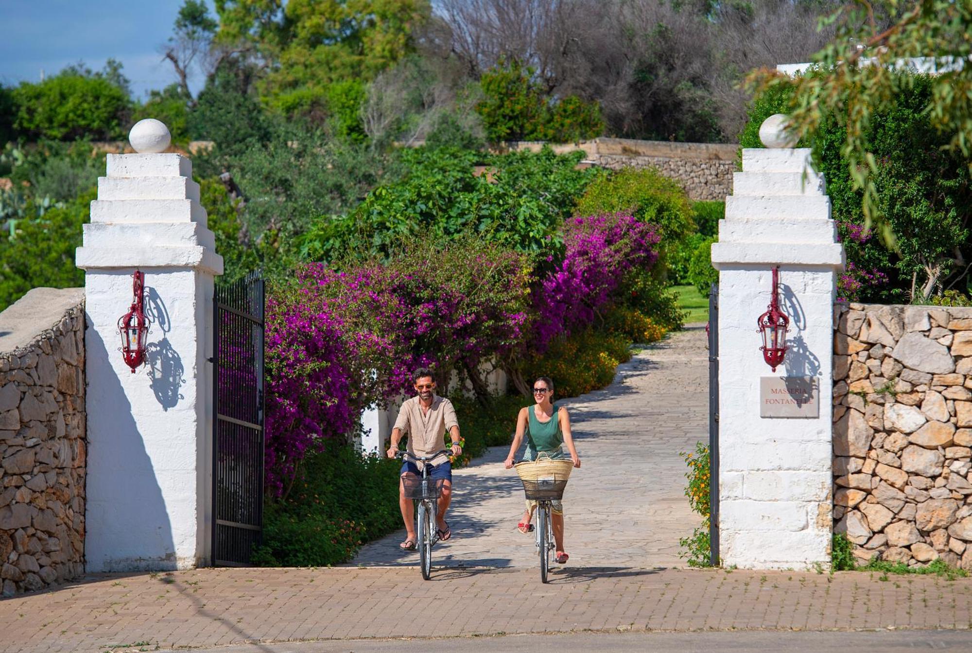 Hotel Masseria Fontanelle Ugento Buitenkant foto